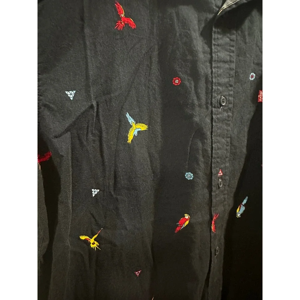 Levis Mens Black Embroidered Parrot Floral Short Sleeve Button Down Shirt Large